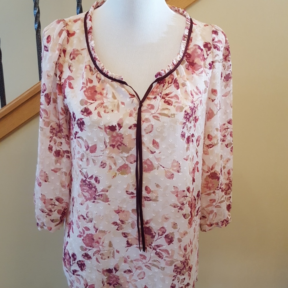 LAUREN CONRAD Peasant Style Sheer Top Sm EUC