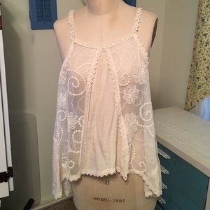 Spirited lacy halter top sz L