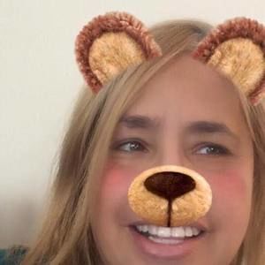 Meet your Posher, Liz farya