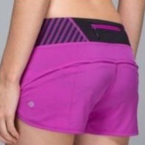 LuluLemon 4 way stretch 2 1/2" inseam Purple