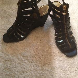 Black Jessica Simpson wedges