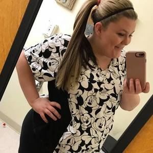 Meet your Posher, Casey