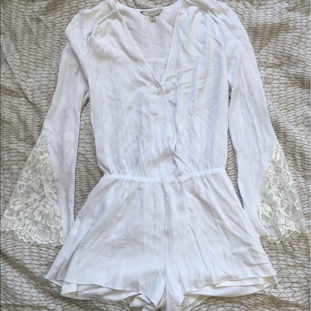White short Jumper. Size Small