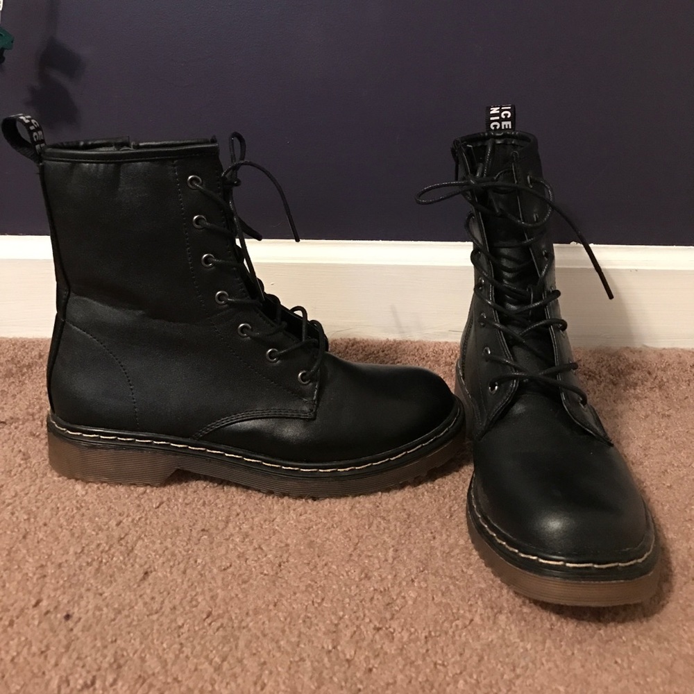 Doc Martin Style Boots