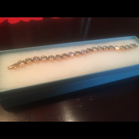 Rose Gold Ice Bracelet - Picture 1 of 2