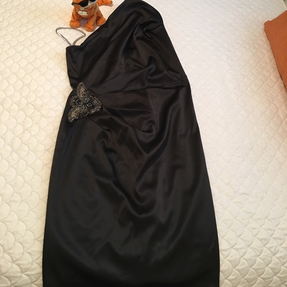 I have is really nice Black dress for ladies