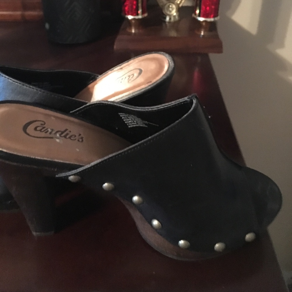 Candies black