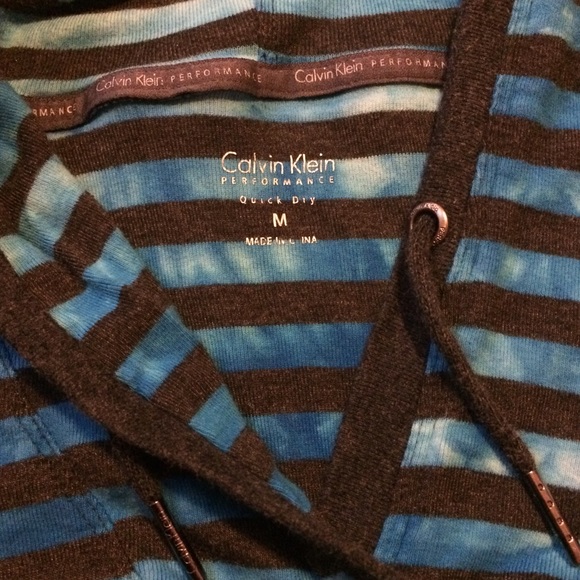 Calvin Klein performance hooded top - Picture 3 of 3