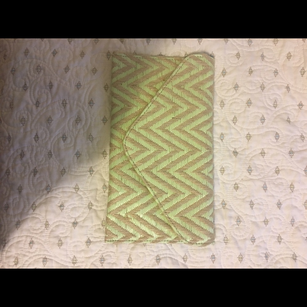 Envelope clutch