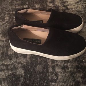 Steve Madden platform slip on's