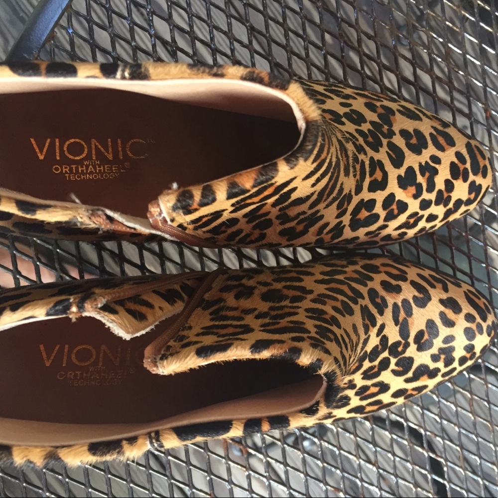 Booties. Leopard print