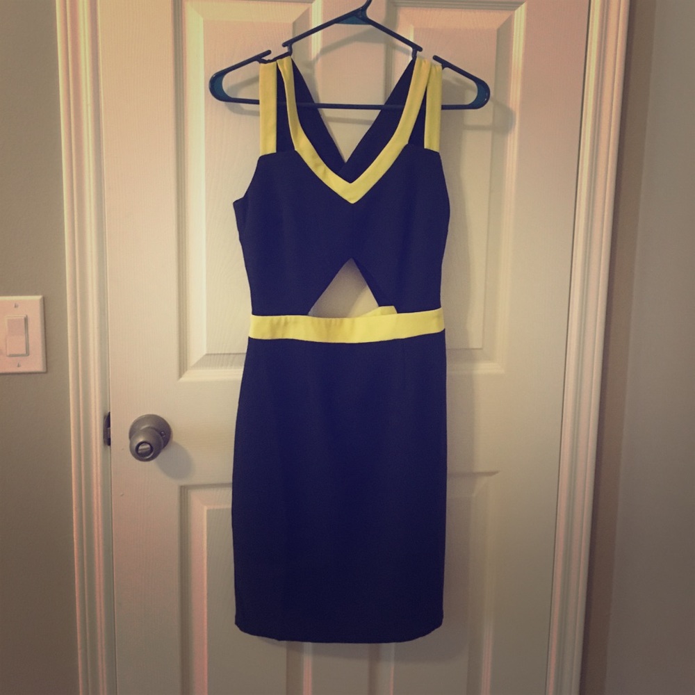 Adorable! Navy blue and yellow!