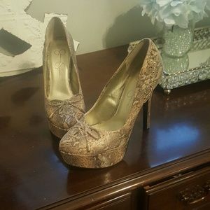 Jessica Simpson heels