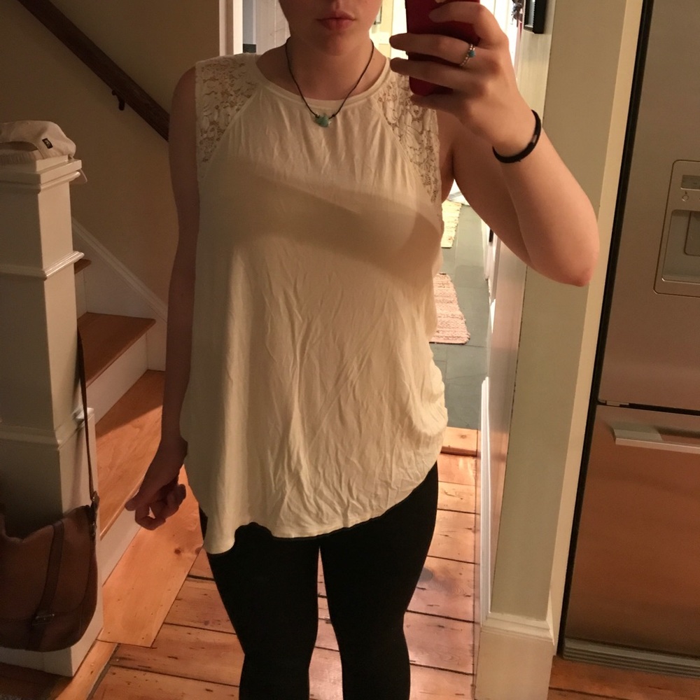 White tank t-shirt. Soft & Sexy American Eagle