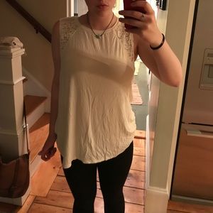 White tank t-shirt. Soft & Sexy American Eagle