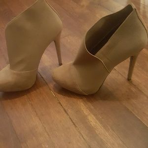 Jessica Simpson booties