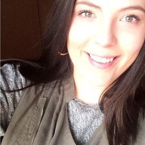 Meet your Posher, Mikayla