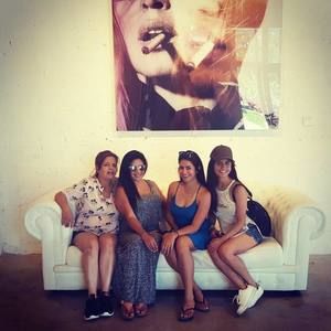 Meet your Posher, Aleja