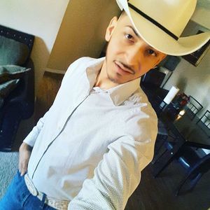 Meet your Posher, Adrian