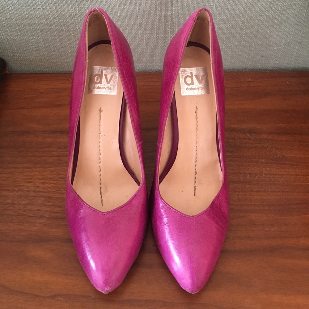 DV Dolce Vita Fuchsia Heels