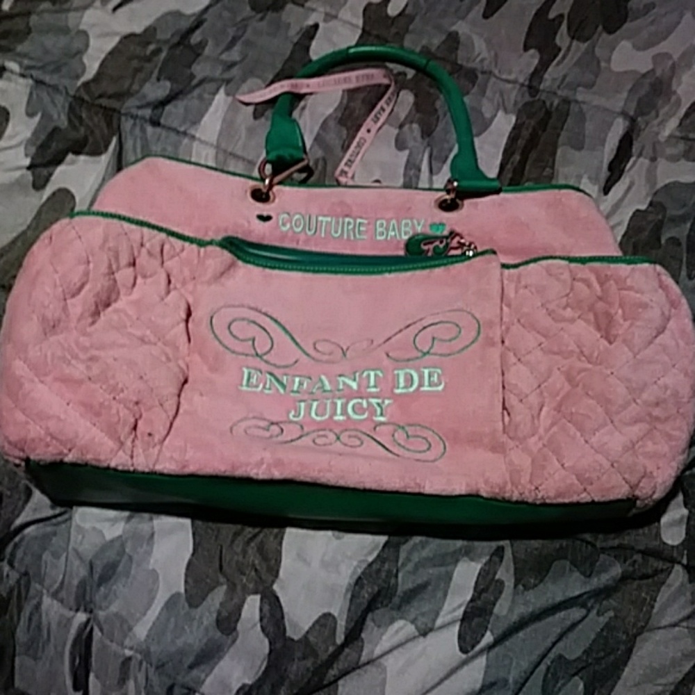 Juicy culture pink baby bag.