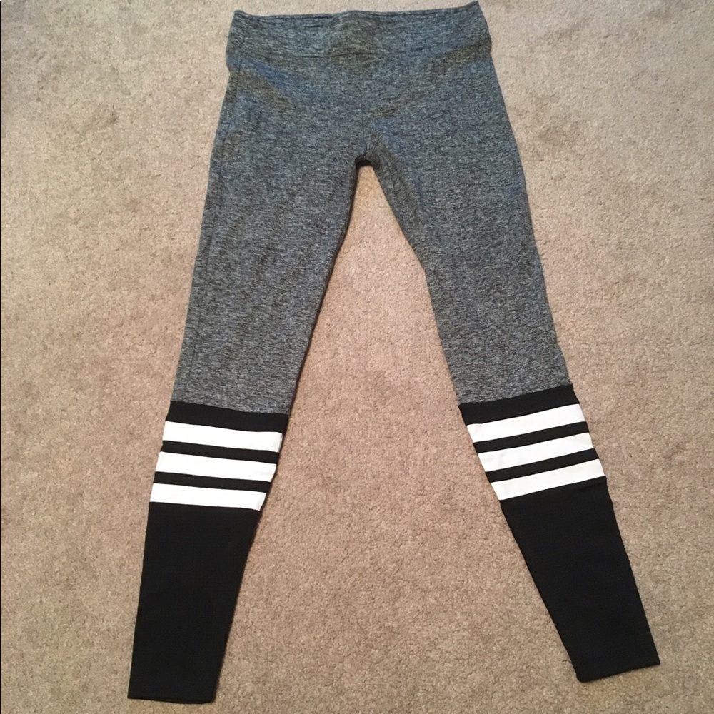 Bombshell Sportswear sock leggings