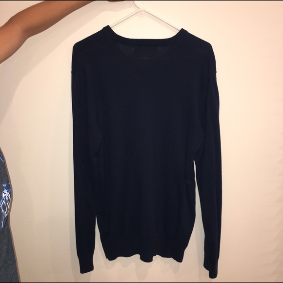 Old navy v neck sweater - Picture 2 of 2