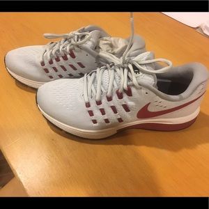 Nike Women's Air Zoom Vomero