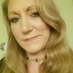 Meet your Posher, Loria