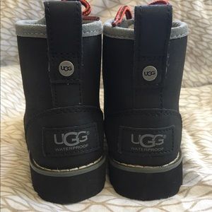 Boy waterproof ugg boots