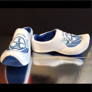 Holland Slippers