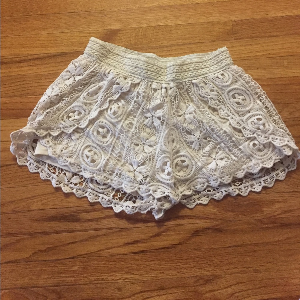 Francesca's lace shorts!