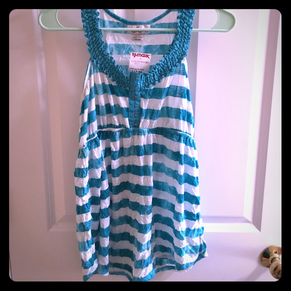 NWT 🌴Summery tank top