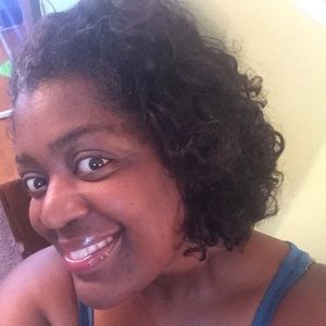 Meet your Posher, Elana