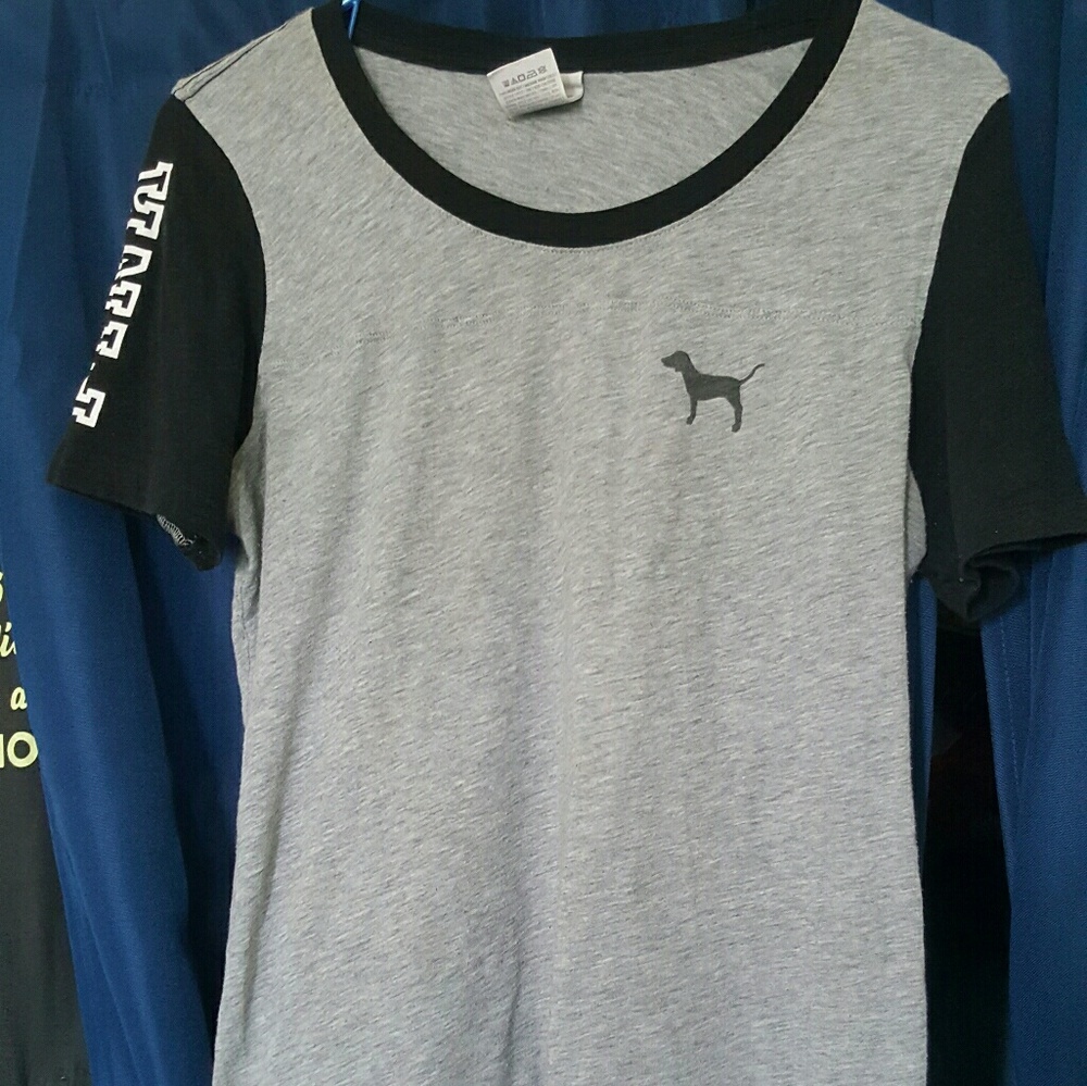 VS pink tshirt