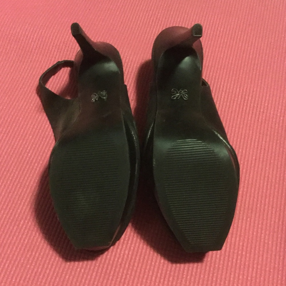 EUC, embellished open toe pumps, - Picture 3 of 3