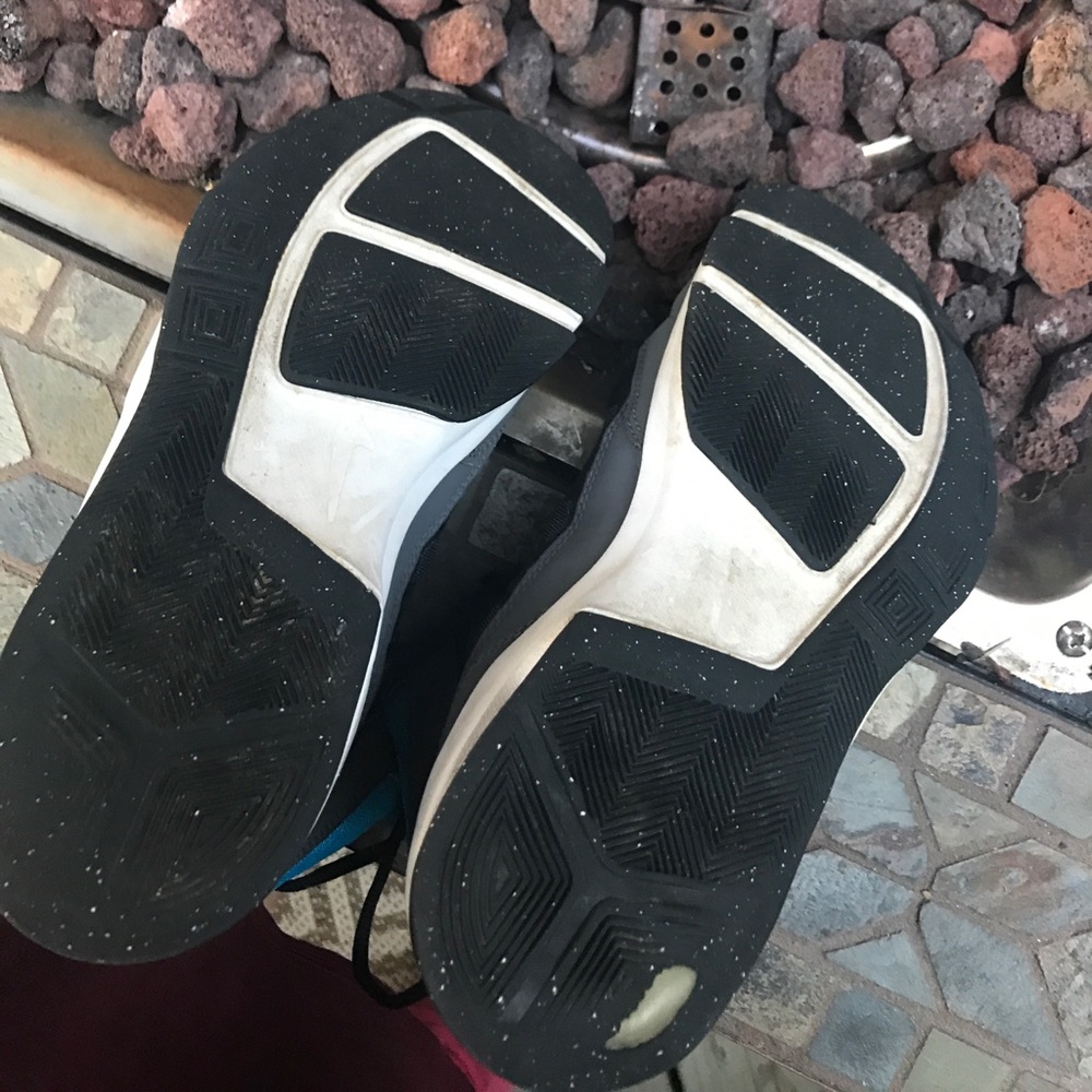 💙🖤 Nike Stutter Steps - Picture 3 of 3