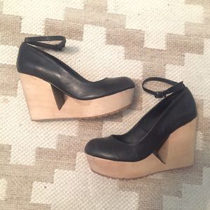 Deny and Ozzy black wooden cut out wedge