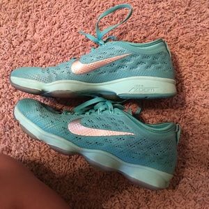 Mint Nike Zoom Fit Agility women’s shoes