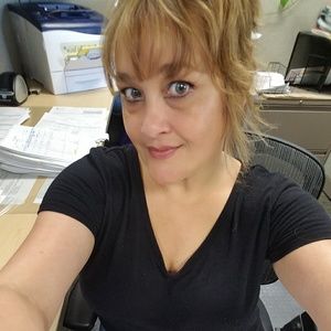 Meet your Posher, Michele