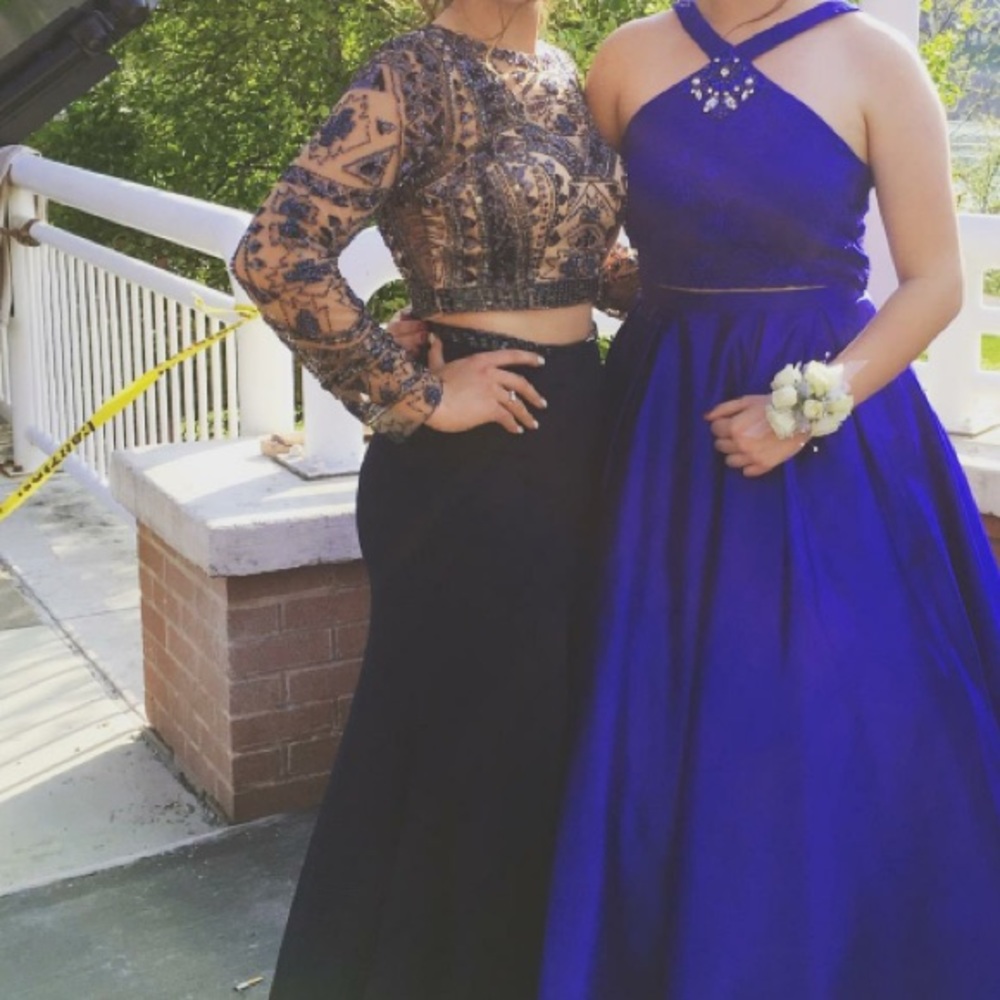 Sherri Hill long sleeve prom dress- SH 50097