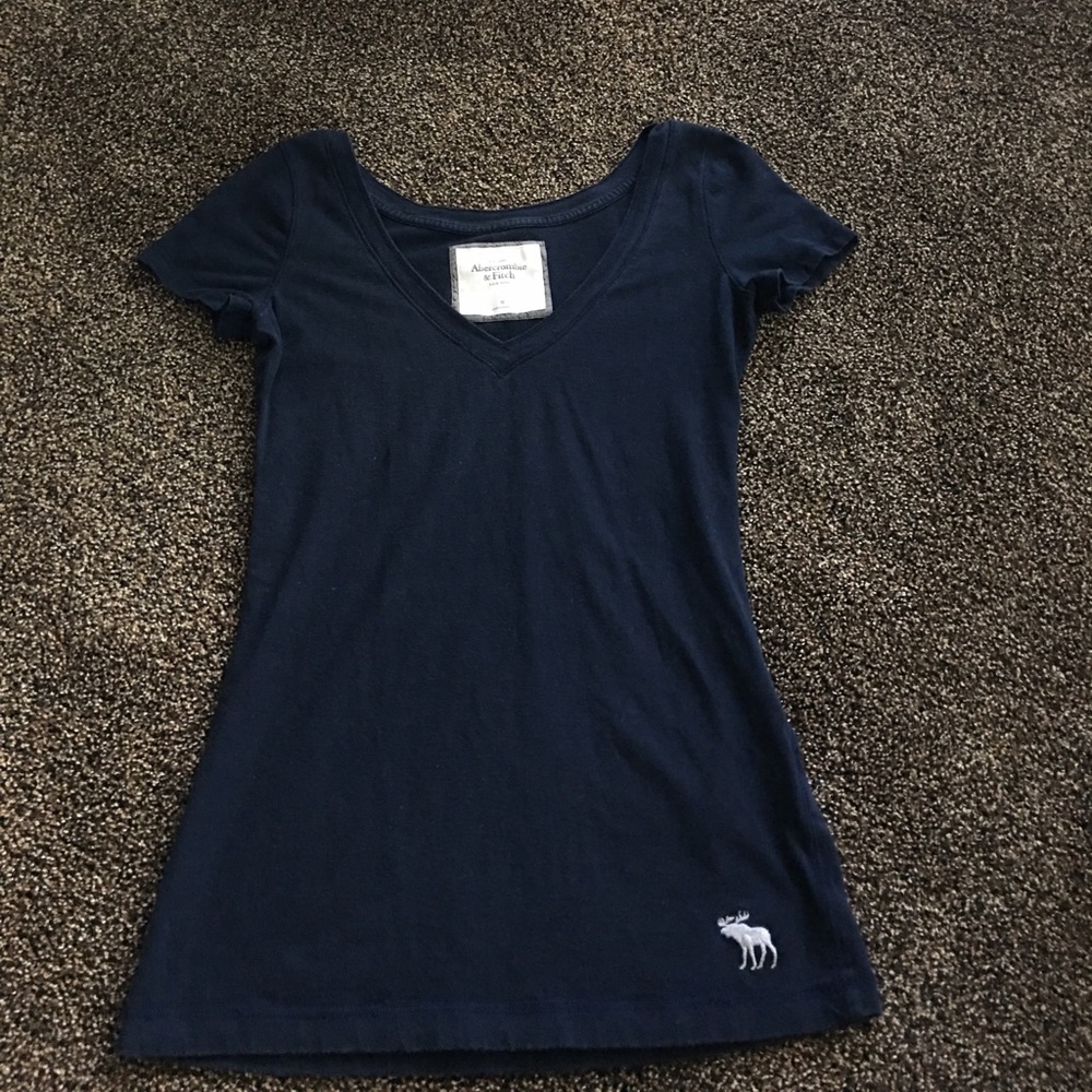 Abercrombie & fitch short sleeve v neck