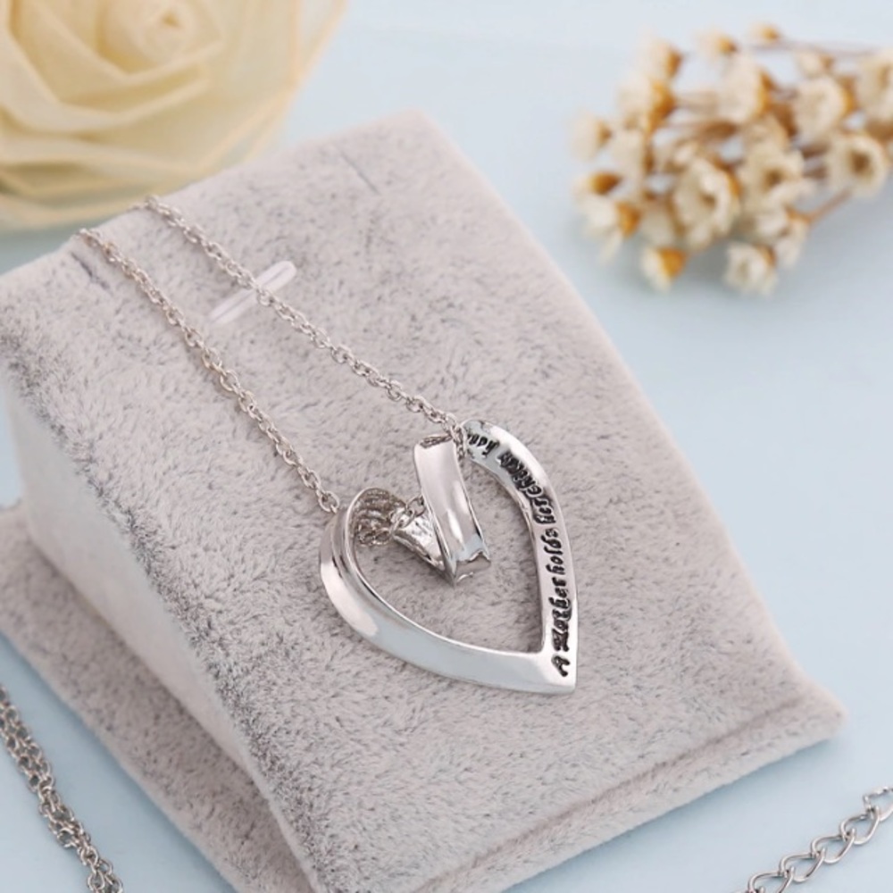 🆕 Loving Mother Statement Necklace!!!😍✨👍🏼😘
