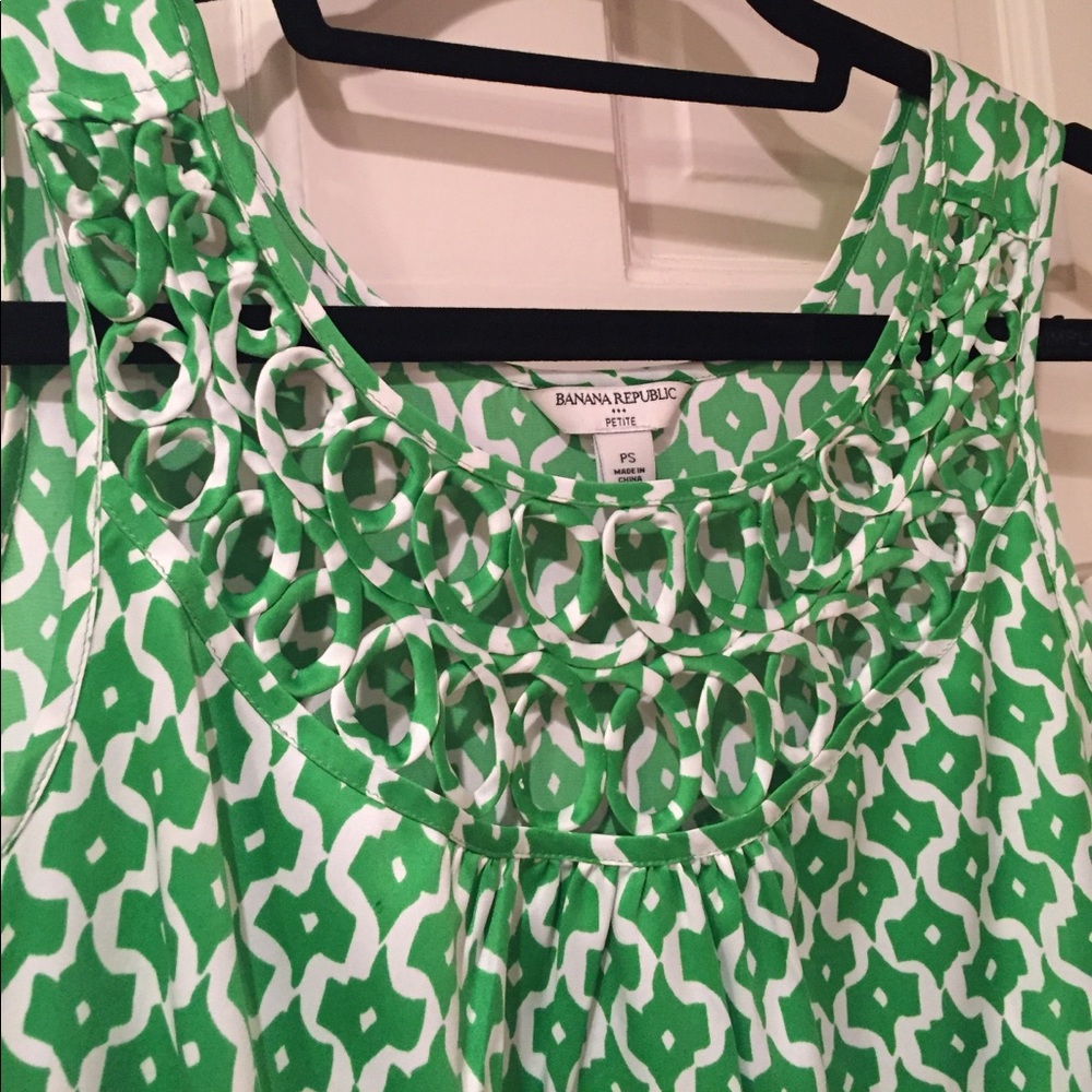 BR silky tank w cutout neckline detail - PS