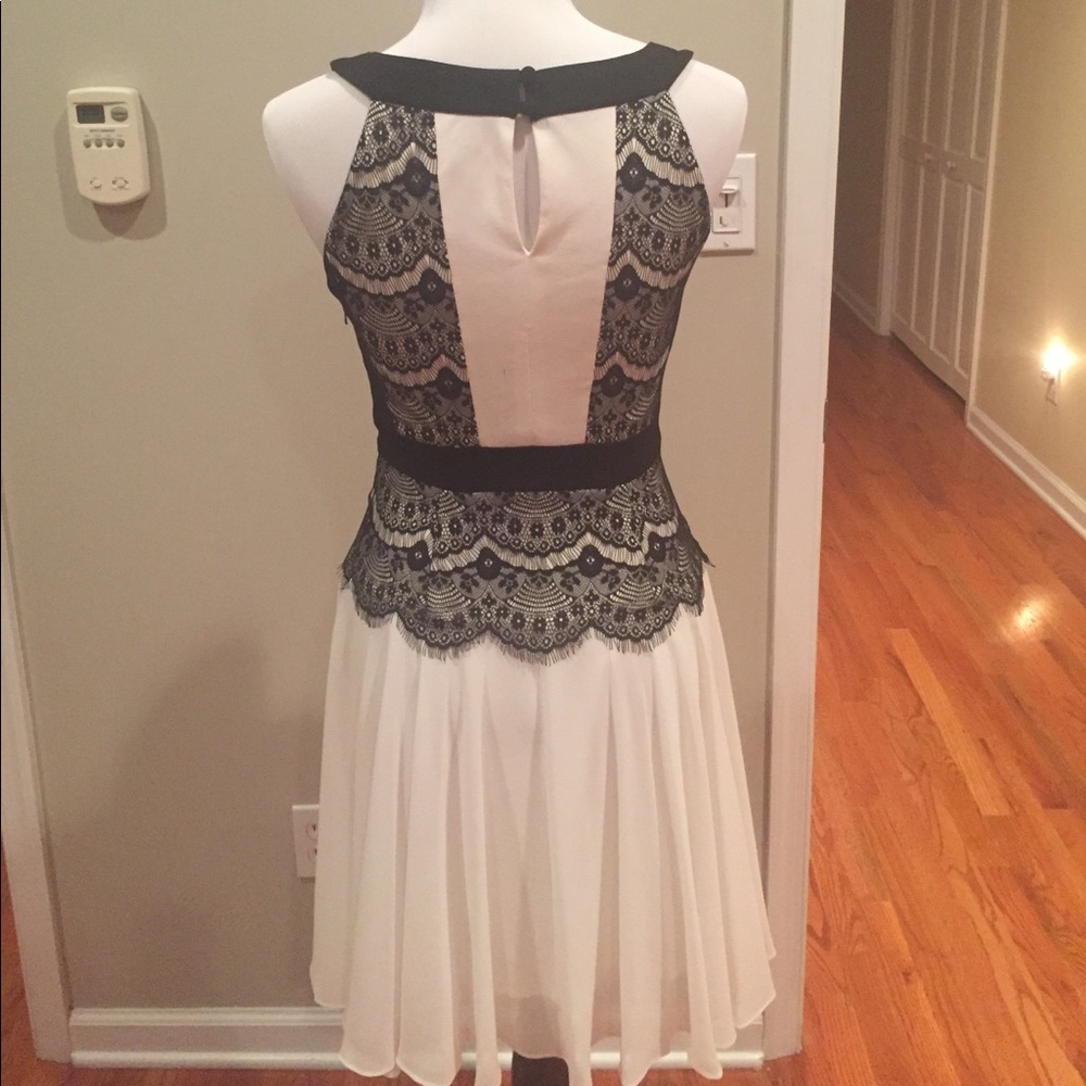 Dress - Picture 2 of 4