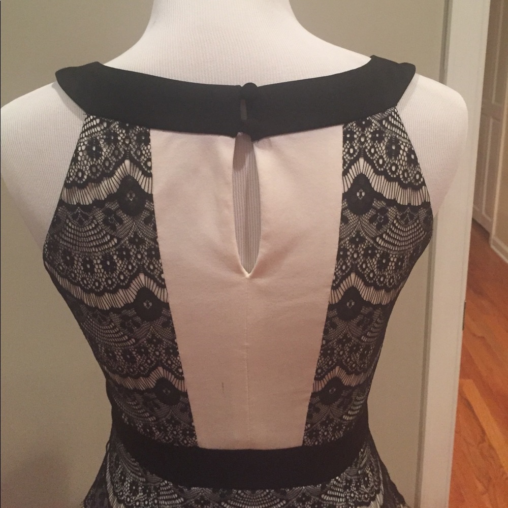 Dress - Picture 3 of 4