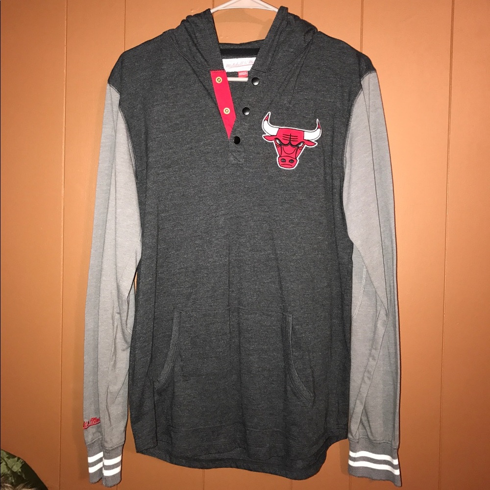 Black red and gray Chicago bulls shirt/ hoodie
