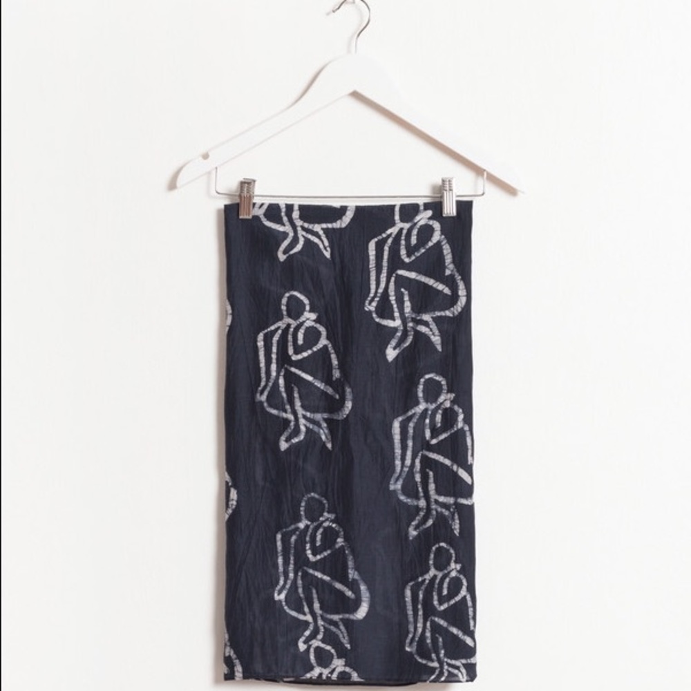 Osei-Duro human form scarf "Bena" in new condition