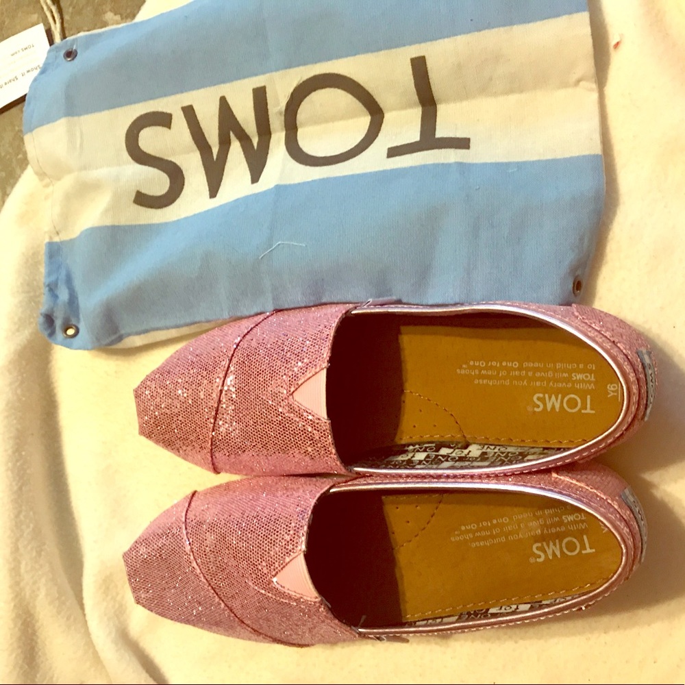 Toms