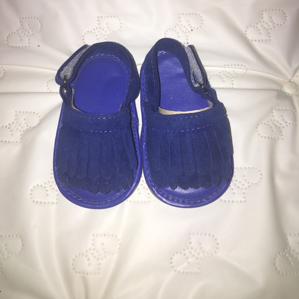 Brand new unisex sandals